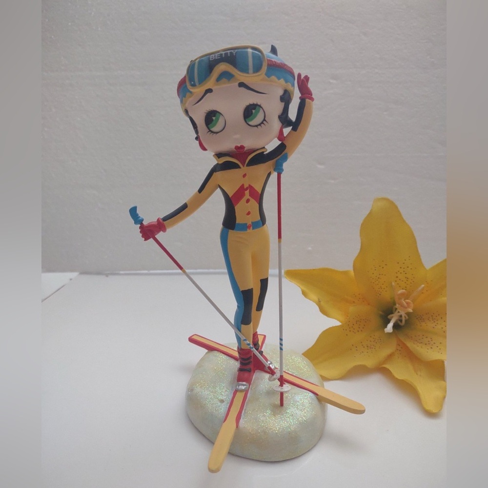 Vintage Betty Boop Figurine